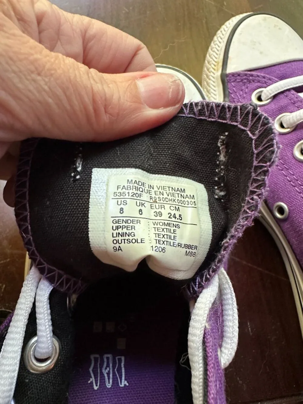 Converse Chuck Taylor All Star Low — Women's 8 | Purple | Very Good Used - Picture 5 of 5